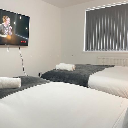 4 Bedroom 2 Bathroom Shared House - Near Bhx And Nec Birmingham Exteriér fotografie