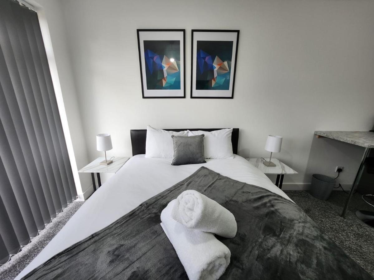 4 Bedroom 2 Bathroom Shared House - Near Bhx And Nec Birmingham Exteriér fotografie