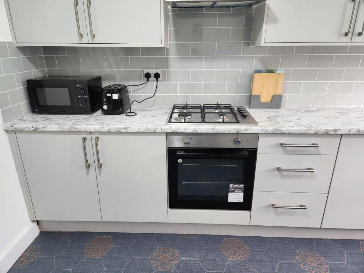 4 Bedroom 2 Bathroom Shared House - Near Bhx And Nec Birmingham Exteriér fotografie