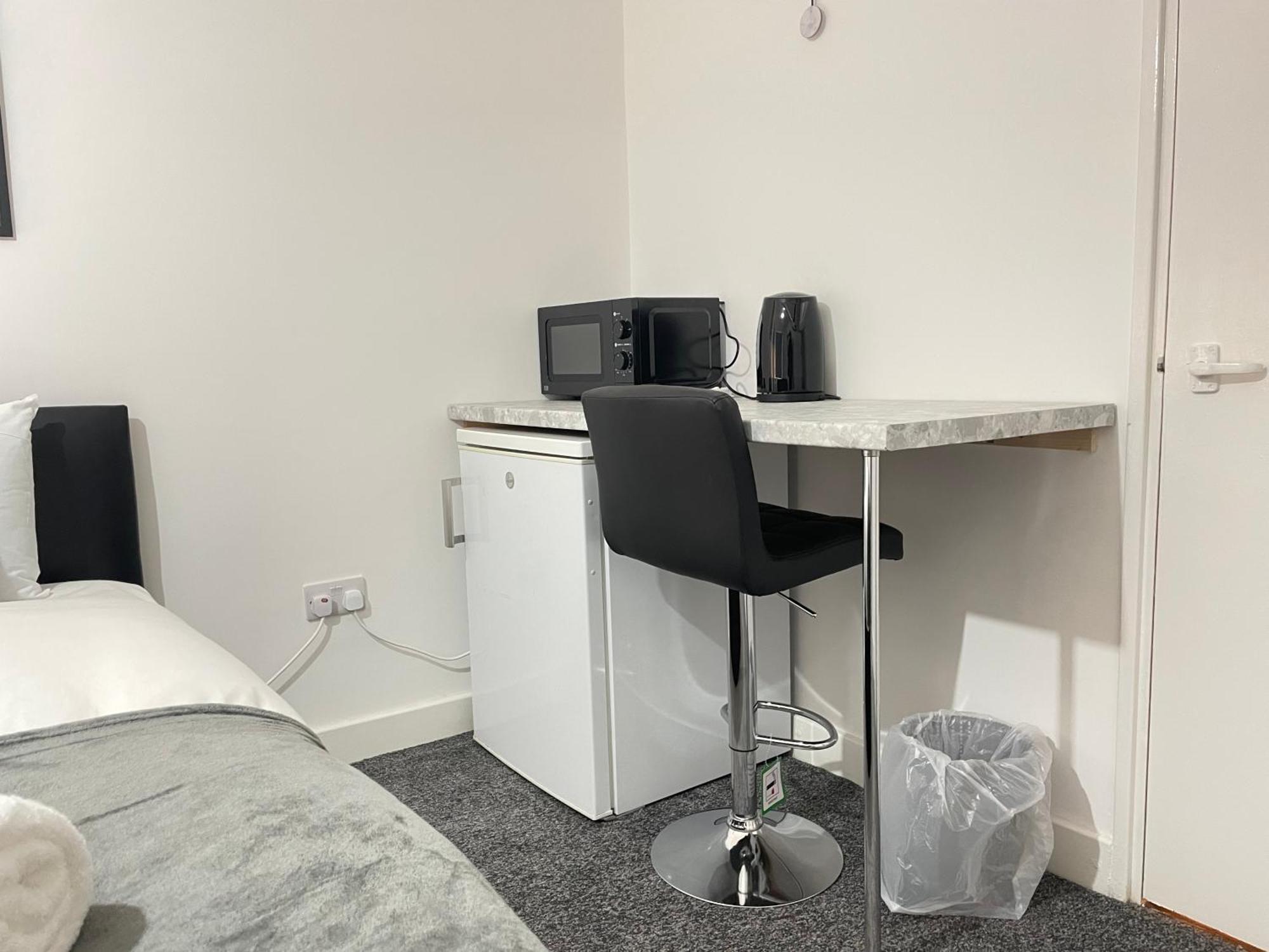 4 Bedroom 2 Bathroom Shared House - Near Bhx And Nec Birmingham Exteriér fotografie