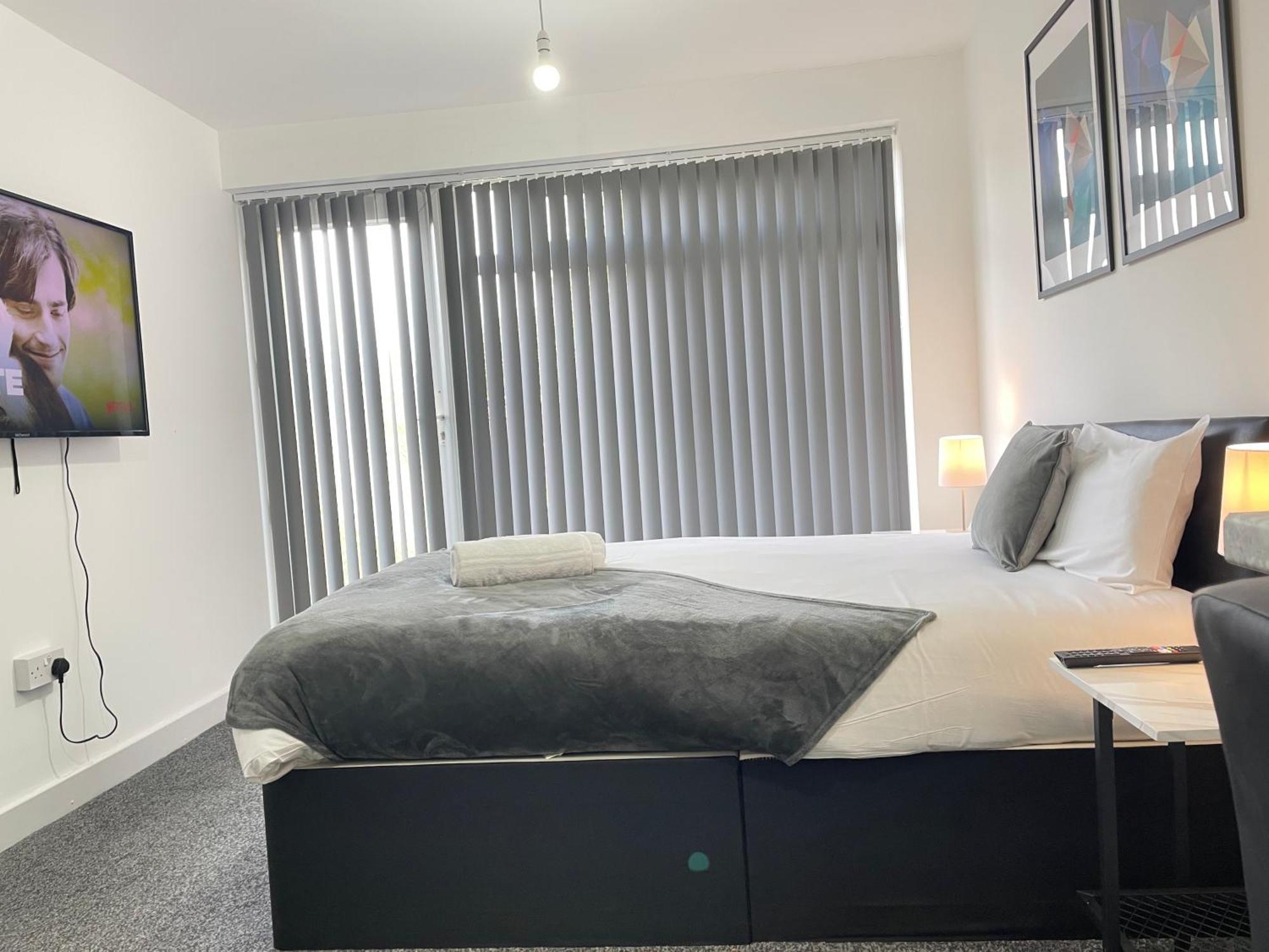 4 Bedroom 2 Bathroom Shared House - Near Bhx And Nec Birmingham Exteriér fotografie